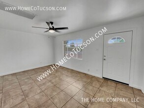 2027 S Miramonte Stravenue in Tucson, AZ - Building Photo - Building Photo