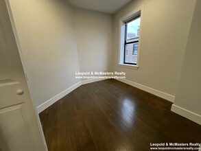 52 Queensberry St, Unit 40 in Boston, MA - Building Photo - Building Photo