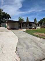 2910 Zephyr Ln in Melbourne, FL - Building Photo