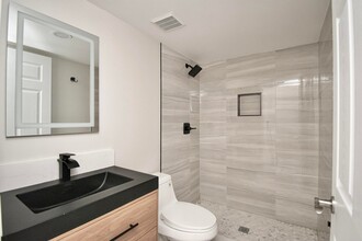 4240 Village Dr in Delray Beach, FL - Building Photo - Building Photo