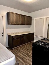 1574 S Union St in Milwaukee, WI - Building Photo - Building Photo