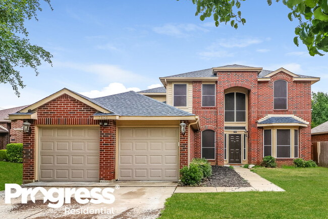 property at 7509 Heathrow Ct