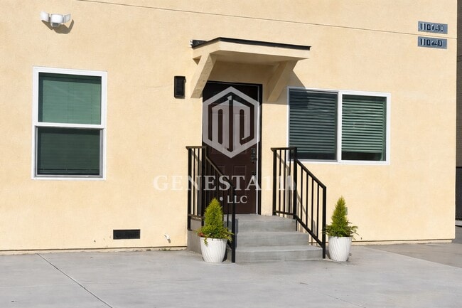 11040 Genesta Ave, Unit Lower Level in Los Angeles, CA - Foto de edificio - Building Photo