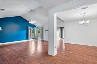 501 Calhoun Dr in Rockdale, TX - Building Photo - Building Photo