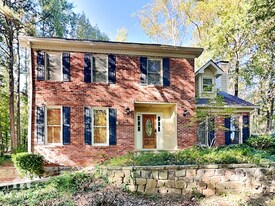 3747 Running Fox Dr in Marietta, GA - Building Photo