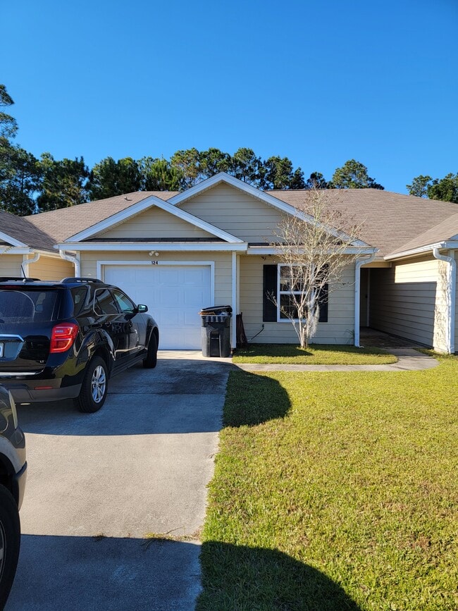 124 Ashwood Cir in St. Marys, GA - Building Photo - Building Photo