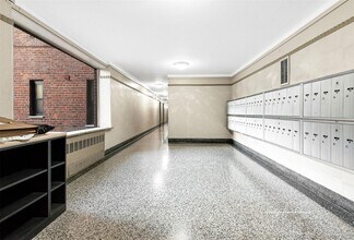 100-11 67th Rd in Queens, NY - Building Photo - Building Photo