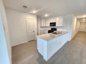 309 Woodbridge Ln in Sherman, TX - Building Photo - Building Photo