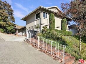 3308 Sparr Blvd in Glendale, CA - Building Photo - Building Photo