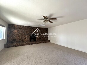 3108 San Diego Way in Sacramento, CA - Building Photo - Building Photo