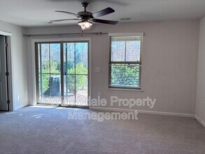 812 Channing Park Cir in Cary, NC - Building Photo - Building Photo