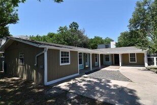2913 E 51st St in Austin, TX - Building Photo