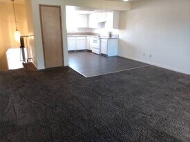 2112 Sun Ave in North Las Vegas, NV - Building Photo