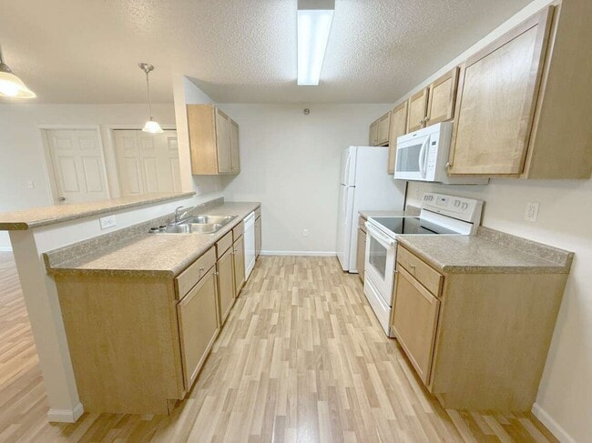 Maple Creek Apartments