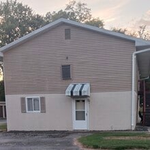84 Nutter Ct, Unit 1 in Williamstown, WV - Building Photo - Building Photo