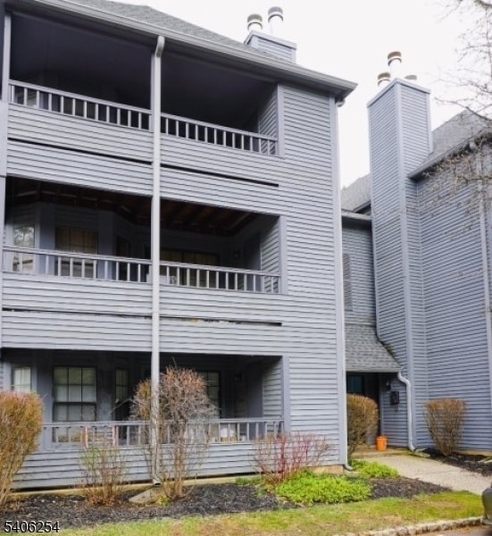 property at 809 Woodhaven Dr