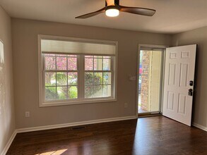 21 Aberdeen Dr in Arden, NC - Building Photo - Building Photo