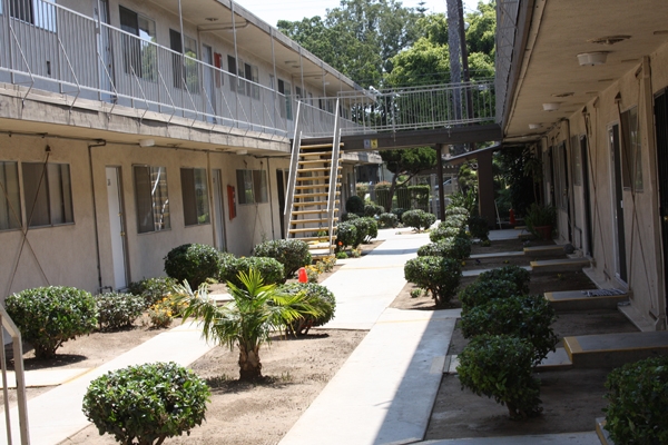 Corsican Apartments in Gardena, CA - Building Photo