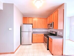 3984 Blackstone Dr in Aurora, IL - Building Photo - Building Photo