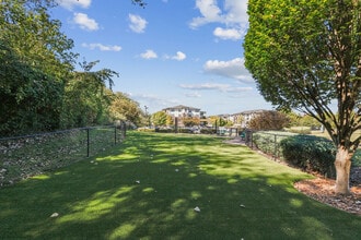 One Metrocenter in Nashville, TN - Foto de edificio - Building Photo