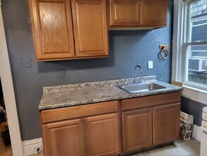 404 Grace St, Unit 3rd Floor in Mount Washington, PA - Building Photo - Building Photo