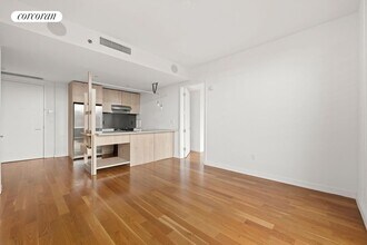 54 Noll St in Brooklyn, NY - Foto de edificio - Building Photo