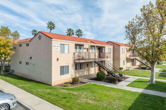 Sierra Pointe in Rialto, CA - Building Photo - Building Photo