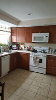 1117 Chestnut St, Unit 2 in Newton, MA - Building Photo