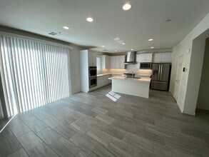 1343 Reef Point Ave in Henderson, NV - Building Photo - Building Photo