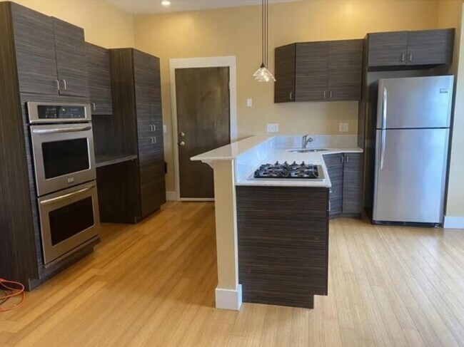64 Pitman St in Providence, RI - Building Photo - Building Photo
