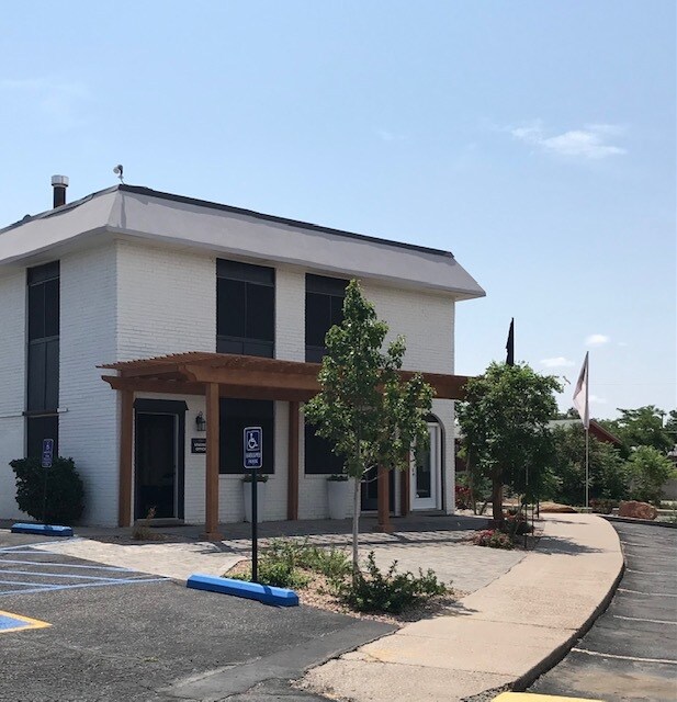 Lexington Place Apartments in Albuquerque, NM - Building Photo