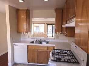 1140 Pacific Ave in Long Beach, CA - Building Photo - Building Photo