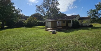 38 Pickard Rd in Thomaston, GA - Building Photo - Building Photo