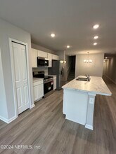 845 Hartshill Pl in Jacksonville, FL - Building Photo - Building Photo