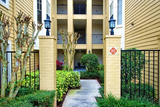 property at 413 Summit Ridge Pl