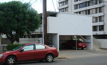 913 Coolidge St in Honolulu, HI - Building Photo - Building Photo