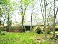 1201 Adams St photo'