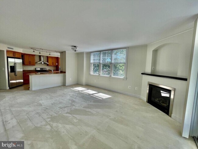 1325 N Pierce St in Arlington, VA - Building Photo - Building Photo