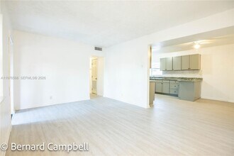 918 NW 13th Ct in Fort Lauderdale, FL - Building Photo - Building Photo