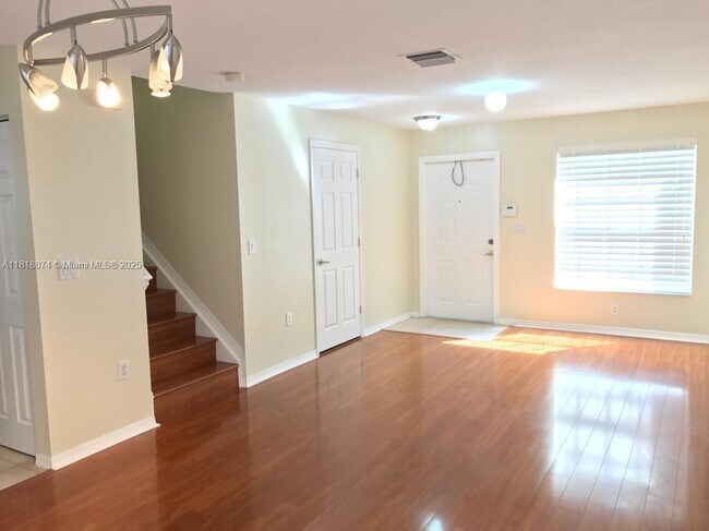 2198 NW 171st Terrace in Pembroke Pines, FL - Building Photo - Building Photo