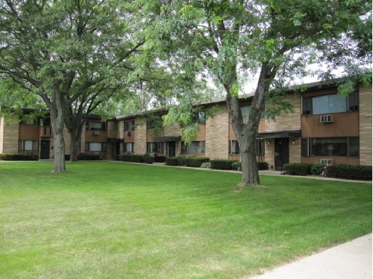 Faircrest Apartments in Madison, WI - Building Photo