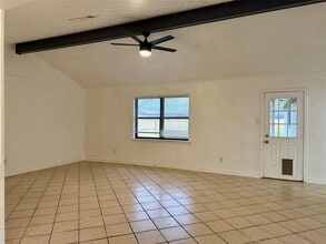 2305 Buchanan Dr in Baytown, TX - Building Photo - Building Photo