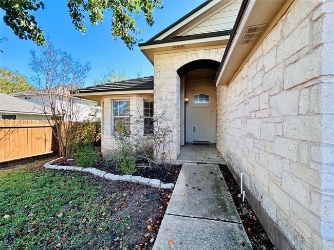 1200 Brighton Bend Ln in Cedar Park, TX - Building Photo - Building Photo