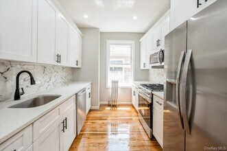 3585 Fish Ave in Bronx, NY - Building Photo - Building Photo