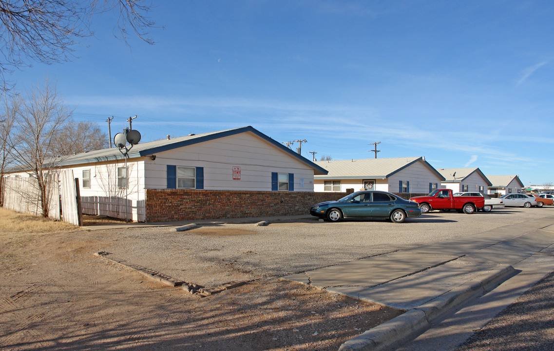 1302 52nd St in Lubbock, TX - Building Photo