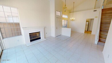 4862 Martona Dr in Oak Park, CA - Building Photo - Building Photo