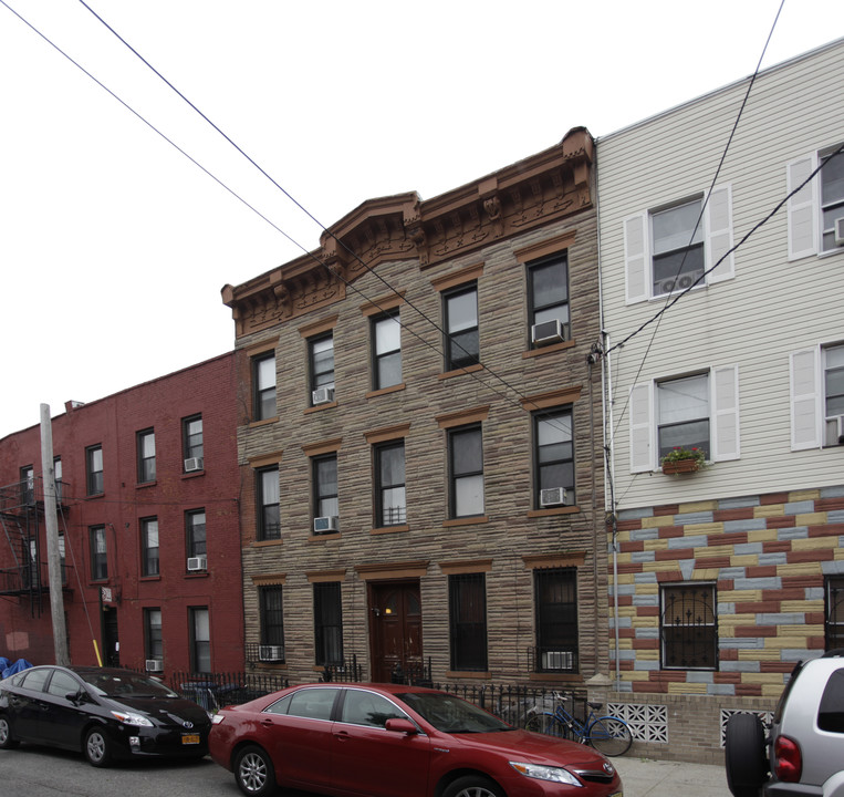 113 DIKEMAN ST in Brooklyn, NY - Foto de edificio