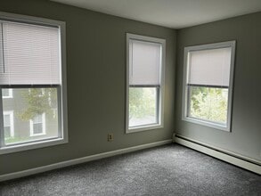 12 Beacon St, Unit 12 in Concord, NH - Building Photo - Building Photo