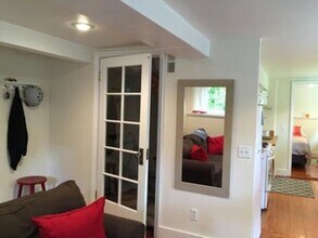 342 16th Ave E in Seattle, WA - Building Photo - Building Photo