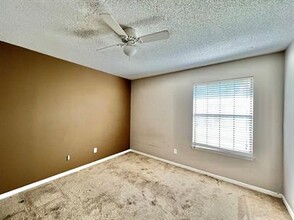875 Fairview Dr in Fort Walton Beach, FL - Building Photo - Building Photo